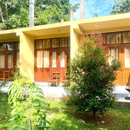 Talalla Ocean Beach Bungalow Matara Bagian luar foto