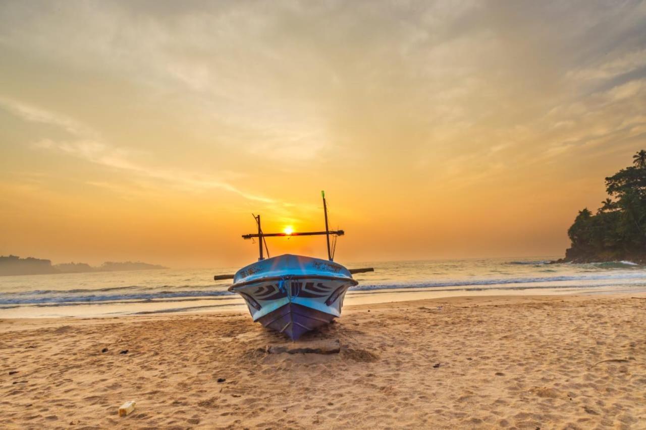 Talalla Ocean Beach Bungalow Matara Bagian luar foto