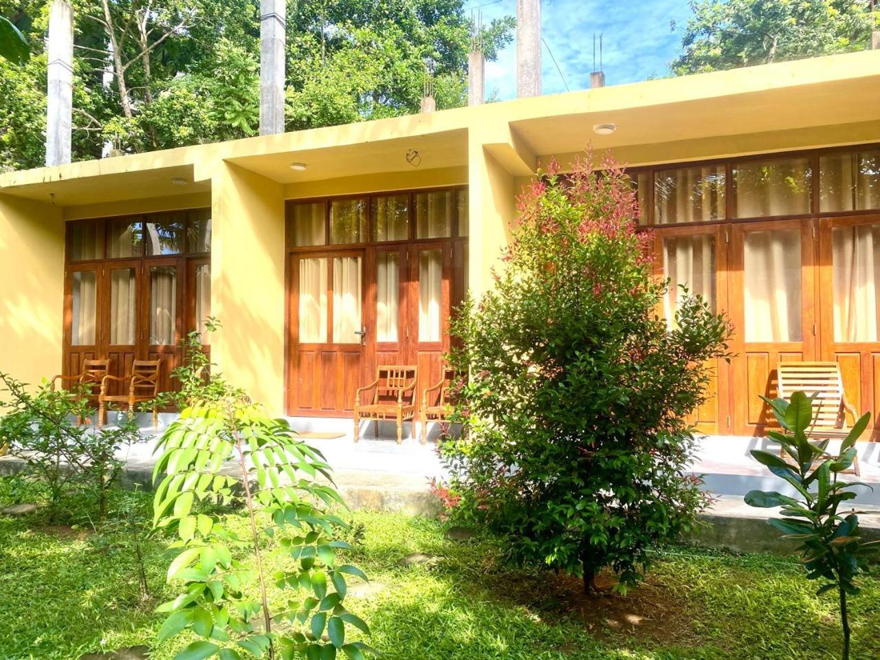 Talalla Ocean Beach Bungalow Matara Bagian luar foto